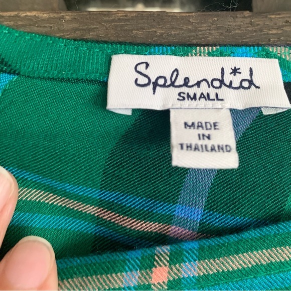 Splendid Green Plaid Pullover Blouse - Picture 4 of 6